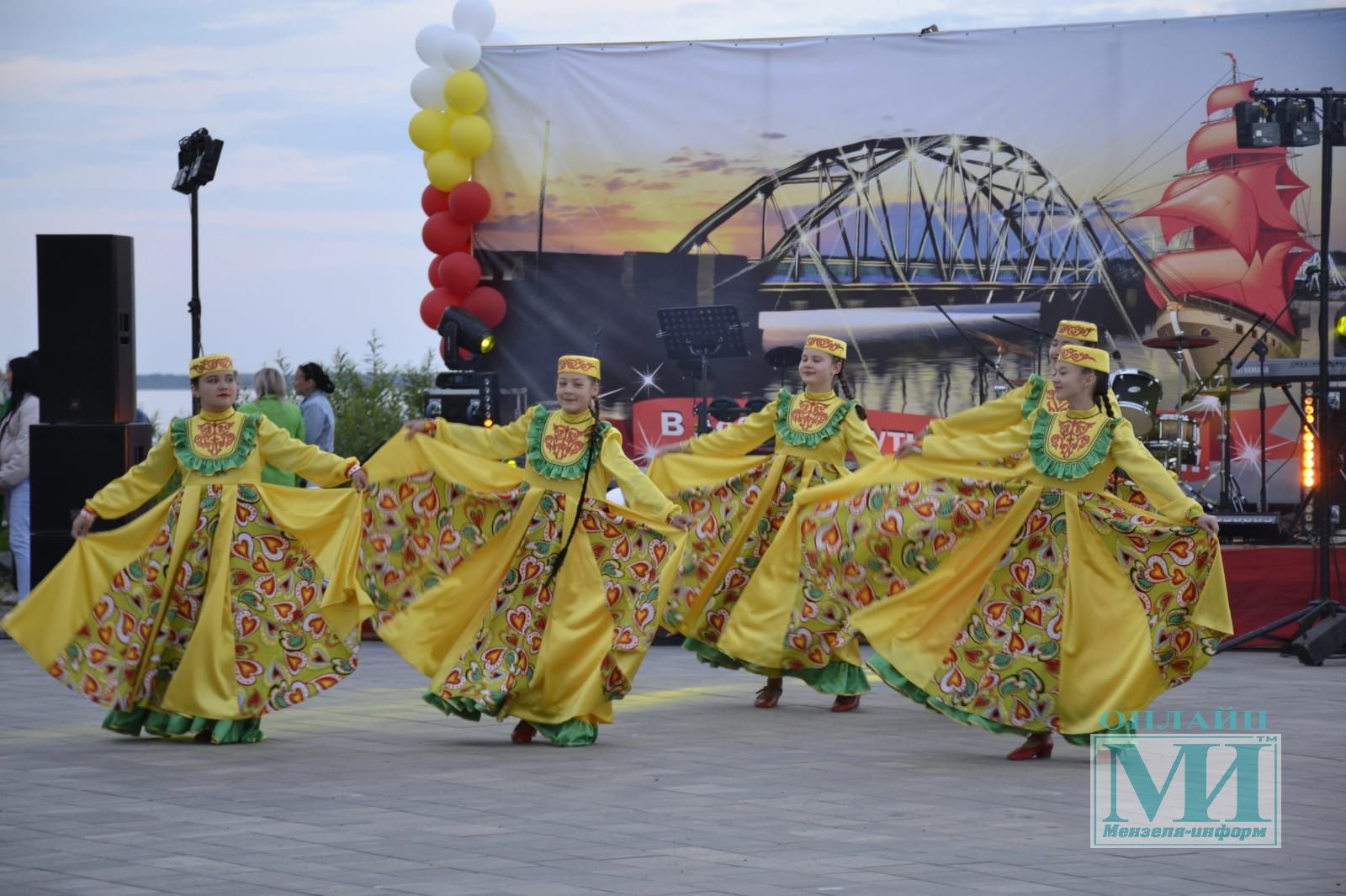 Фотогалерея с Дня выпускника и Дня молодёжи