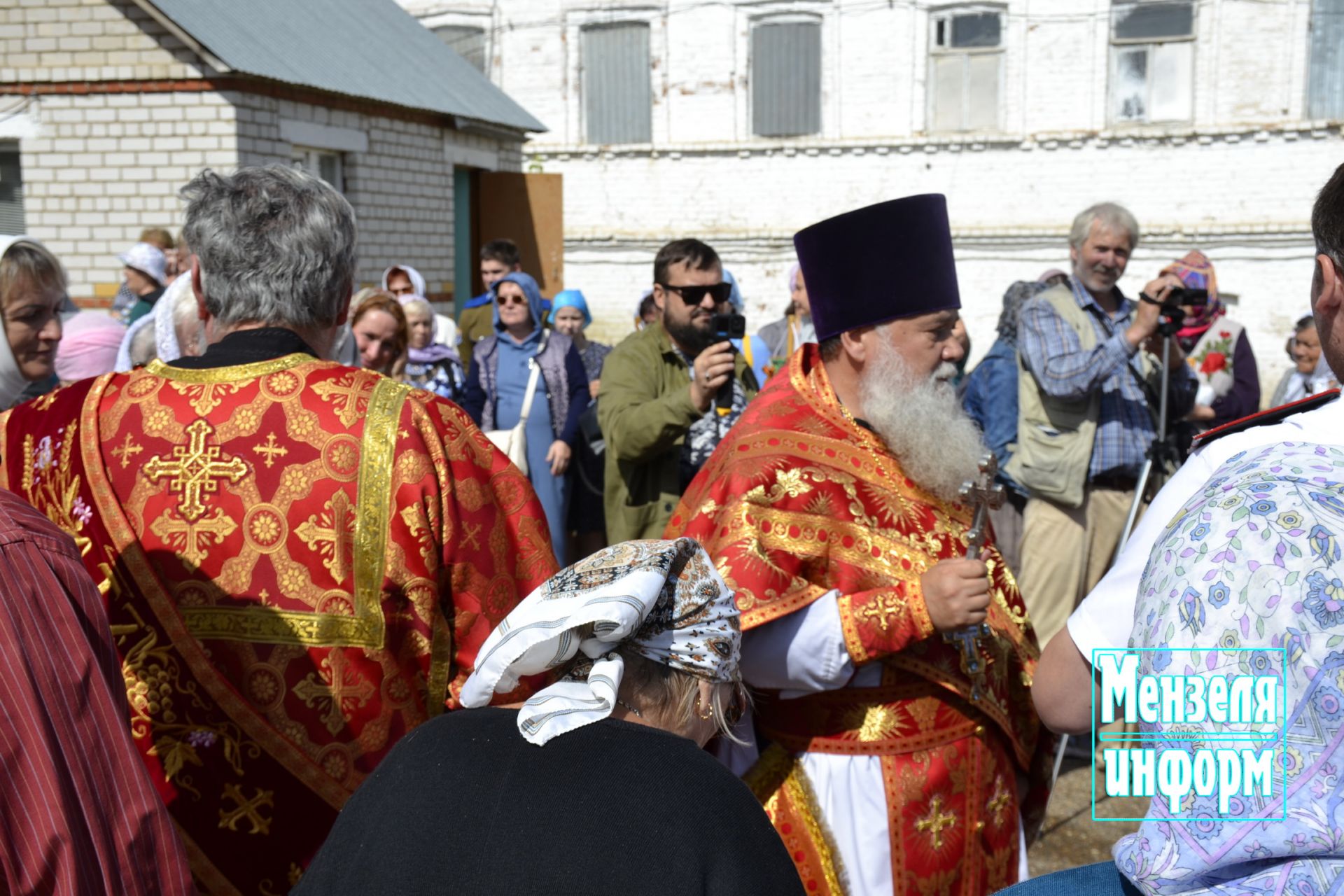 В день памяти преподобномученицы Маргариты в Мензелинске прошли праздничное богослужение и крестный ход