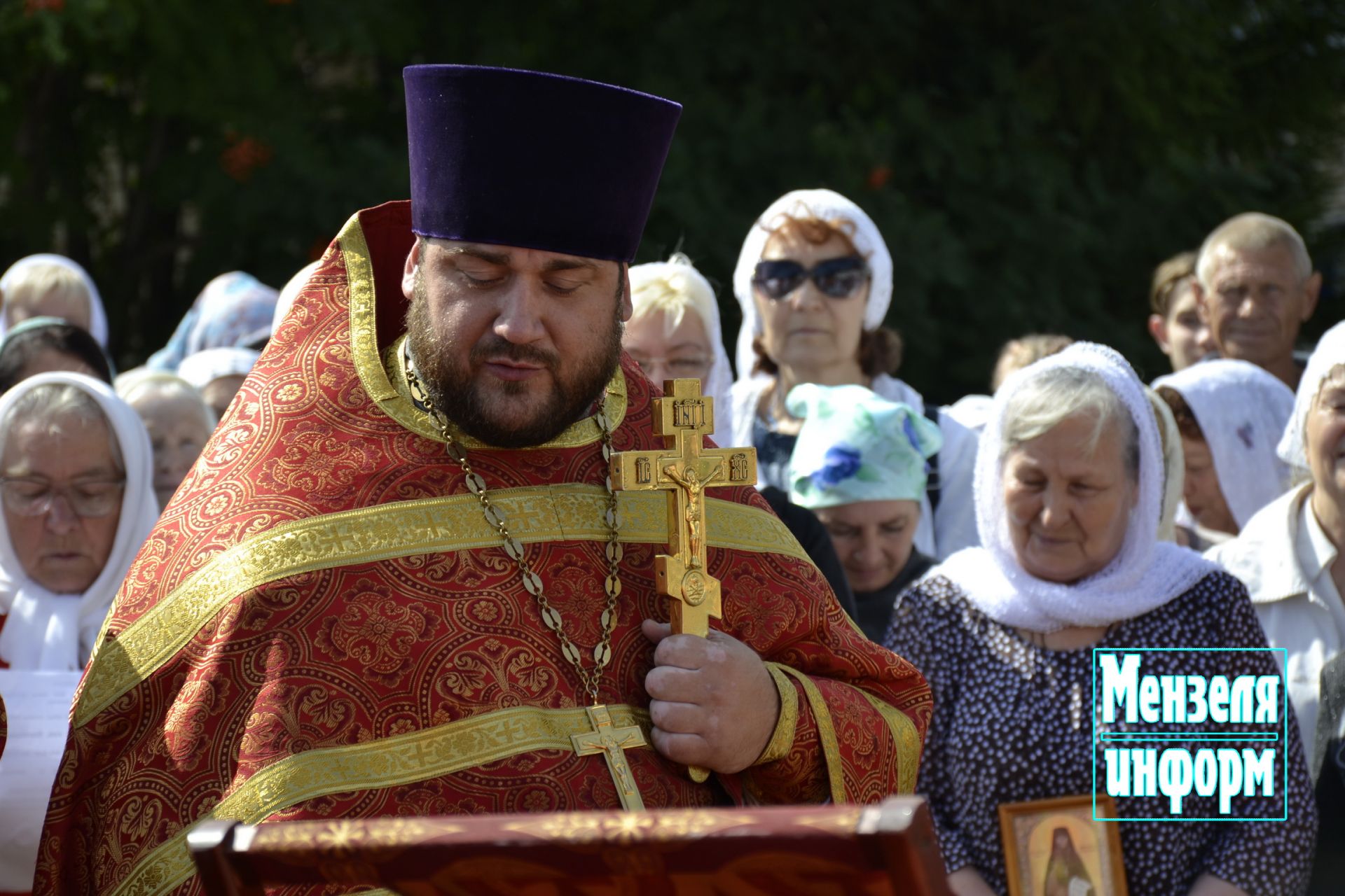 В день памяти преподобномученицы Маргариты в Мензелинске прошли праздничное богослужение и крестный ход