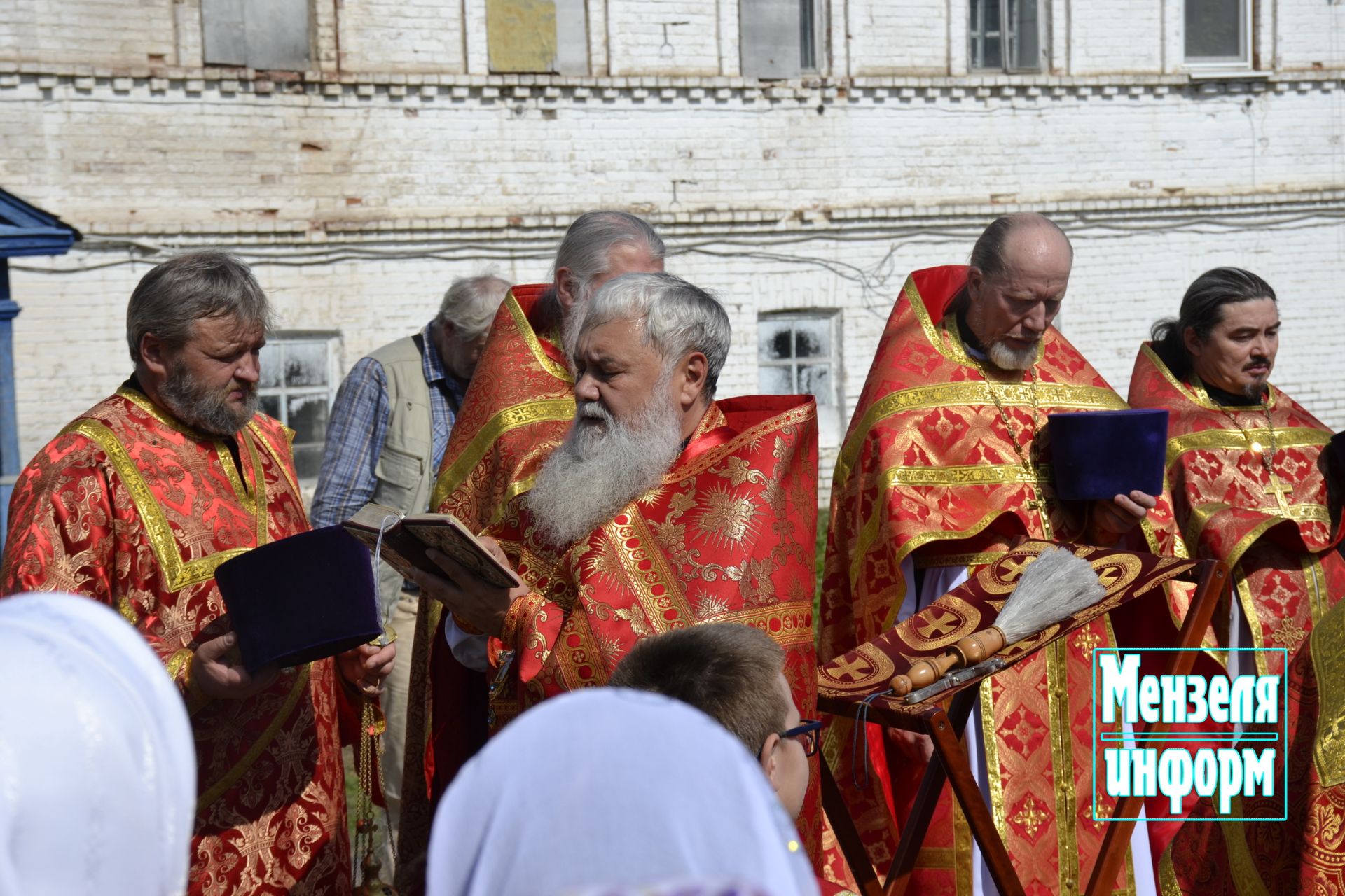 В день памяти преподобномученицы Маргариты в Мензелинске прошли праздничное богослужение и крестный ход