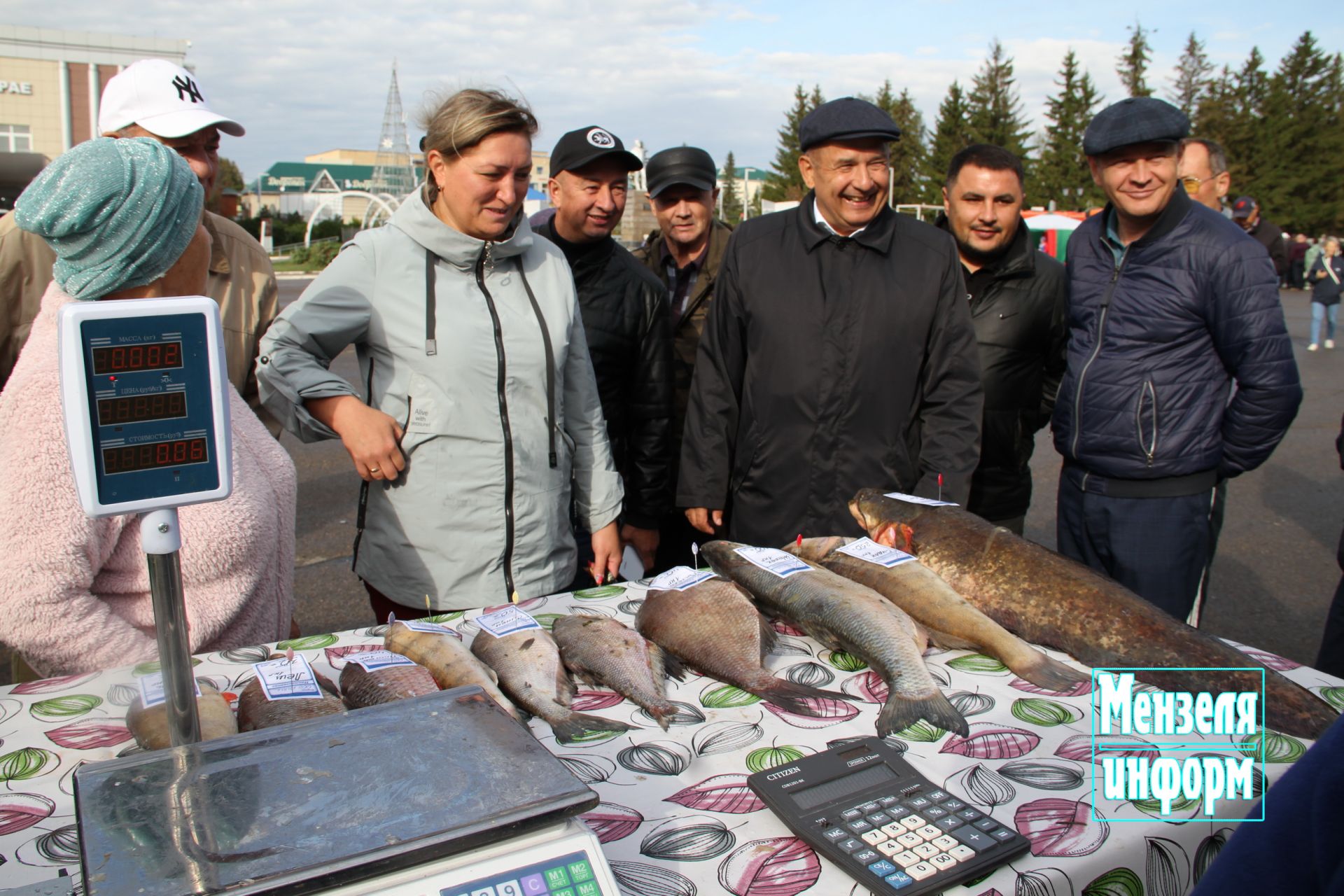 Первая осенняя ярмарка в Мензелинске