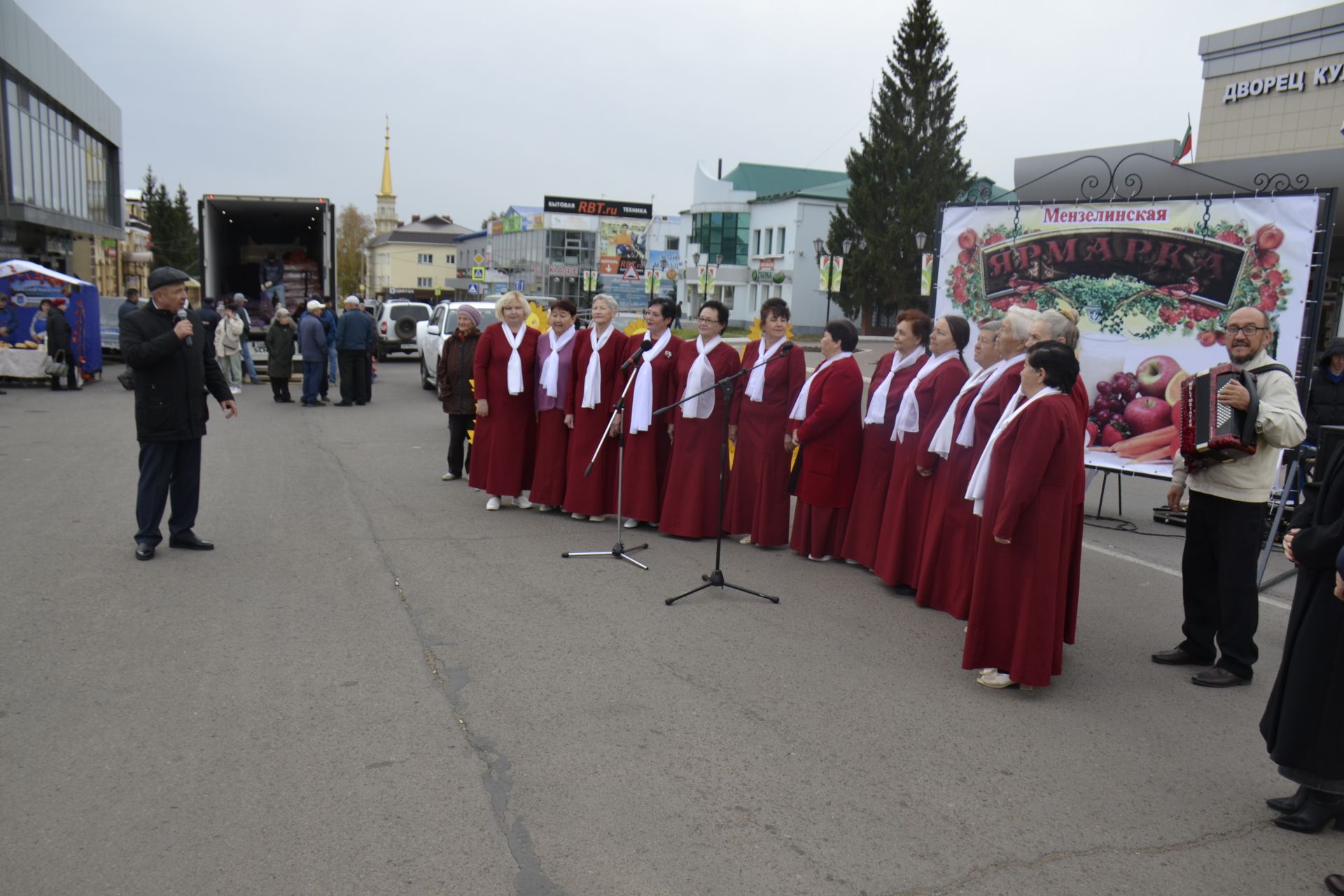 Мгновения ярмарки в Мензелинске