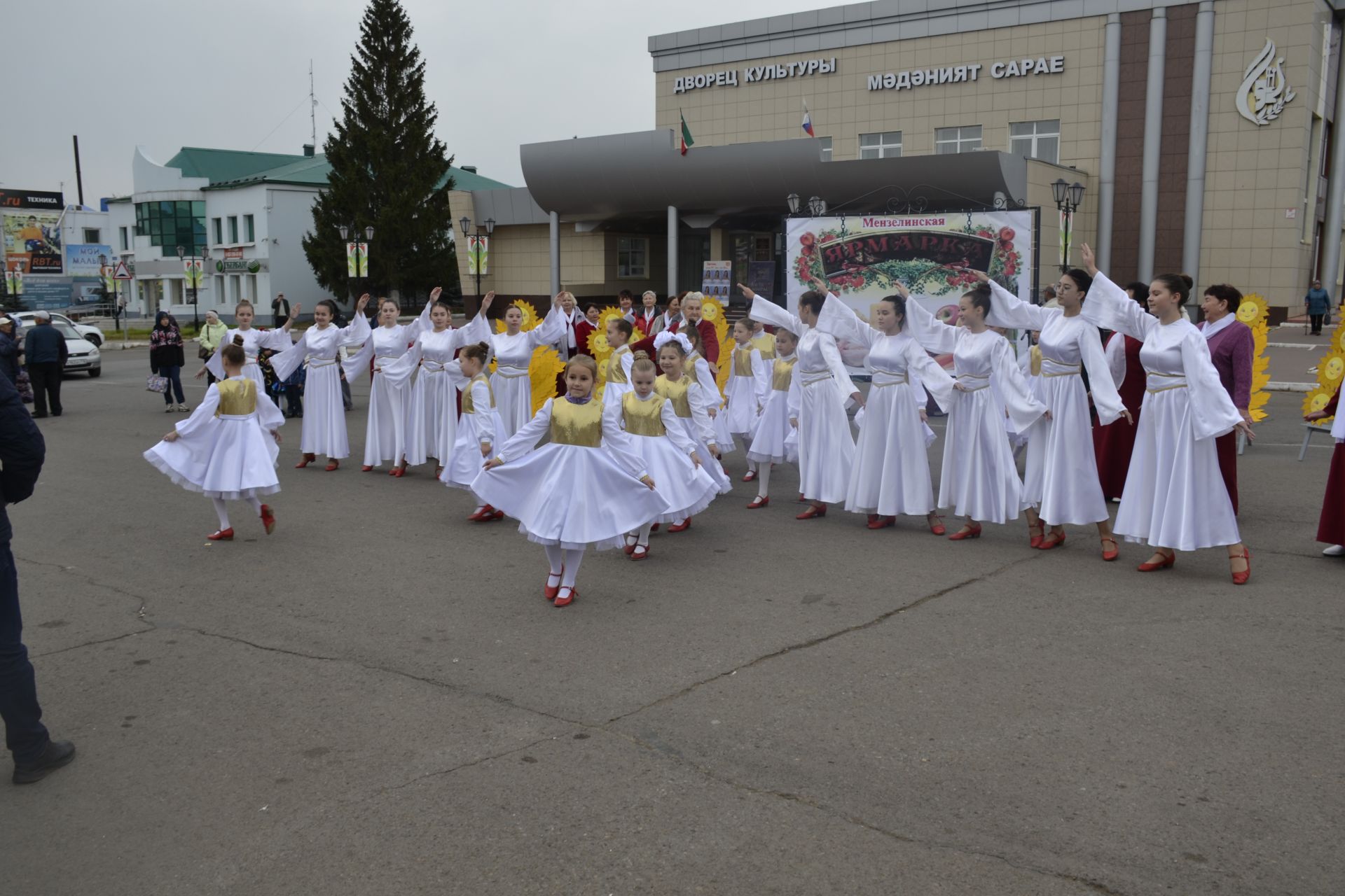 Мгновения ярмарки в Мензелинске