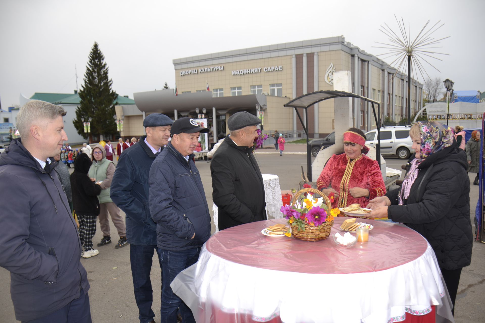 Мгновения ярмарки в Мензелинске