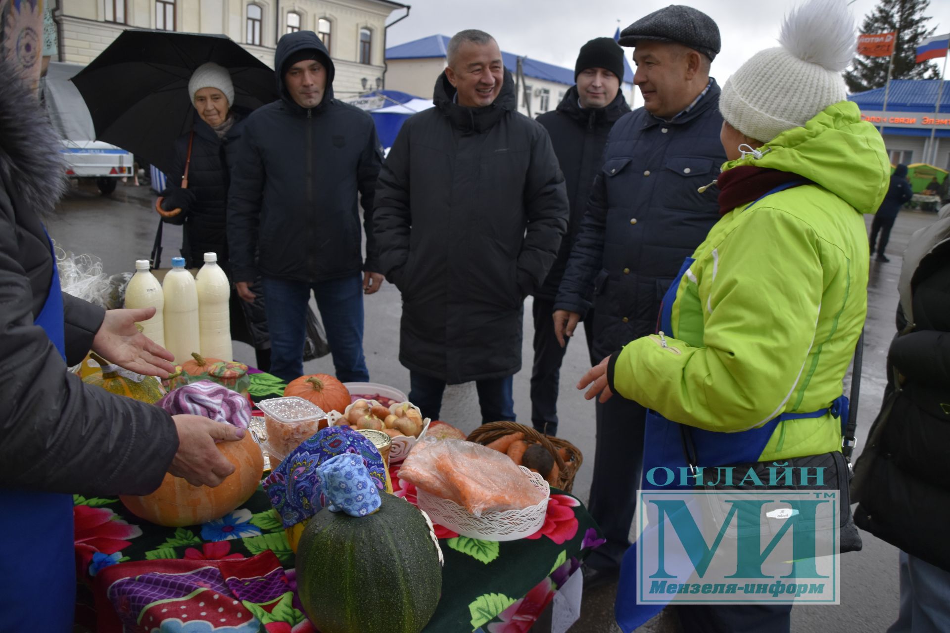 Мгновения праздничной ярмарки в Мензелинске