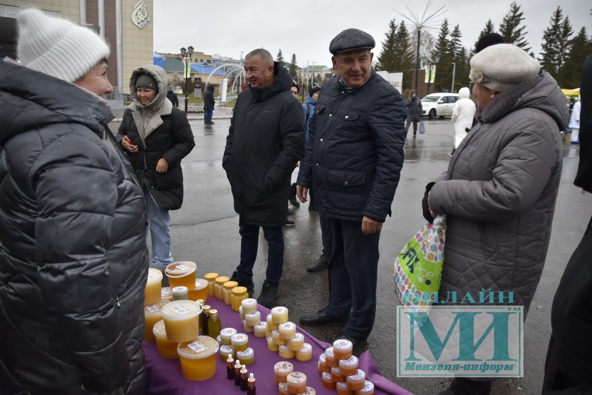 Мгновения праздничной ярмарки в Мензелинске