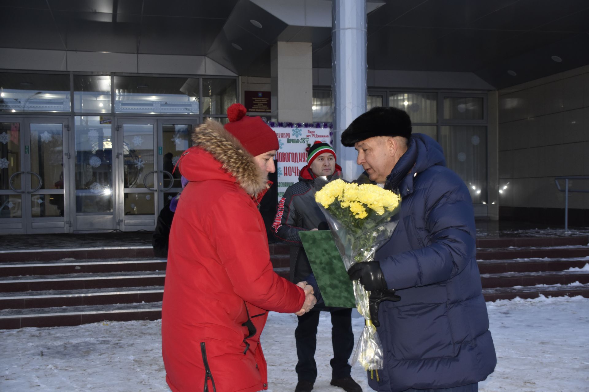 Мгновения предновогодней ярмарки в Мензелинске