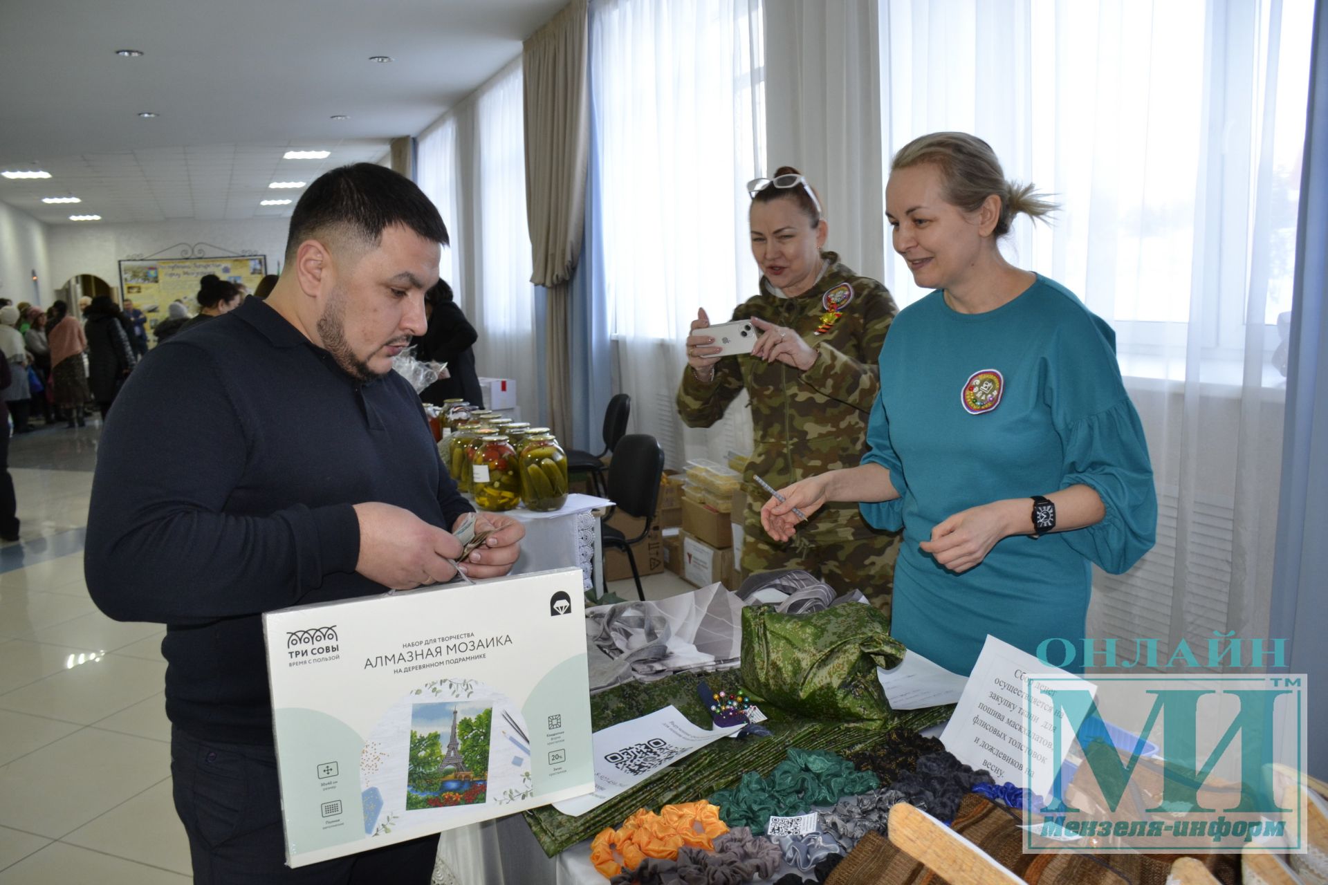 На благотворительной ярмарке в Мензелинске представлены различные товары