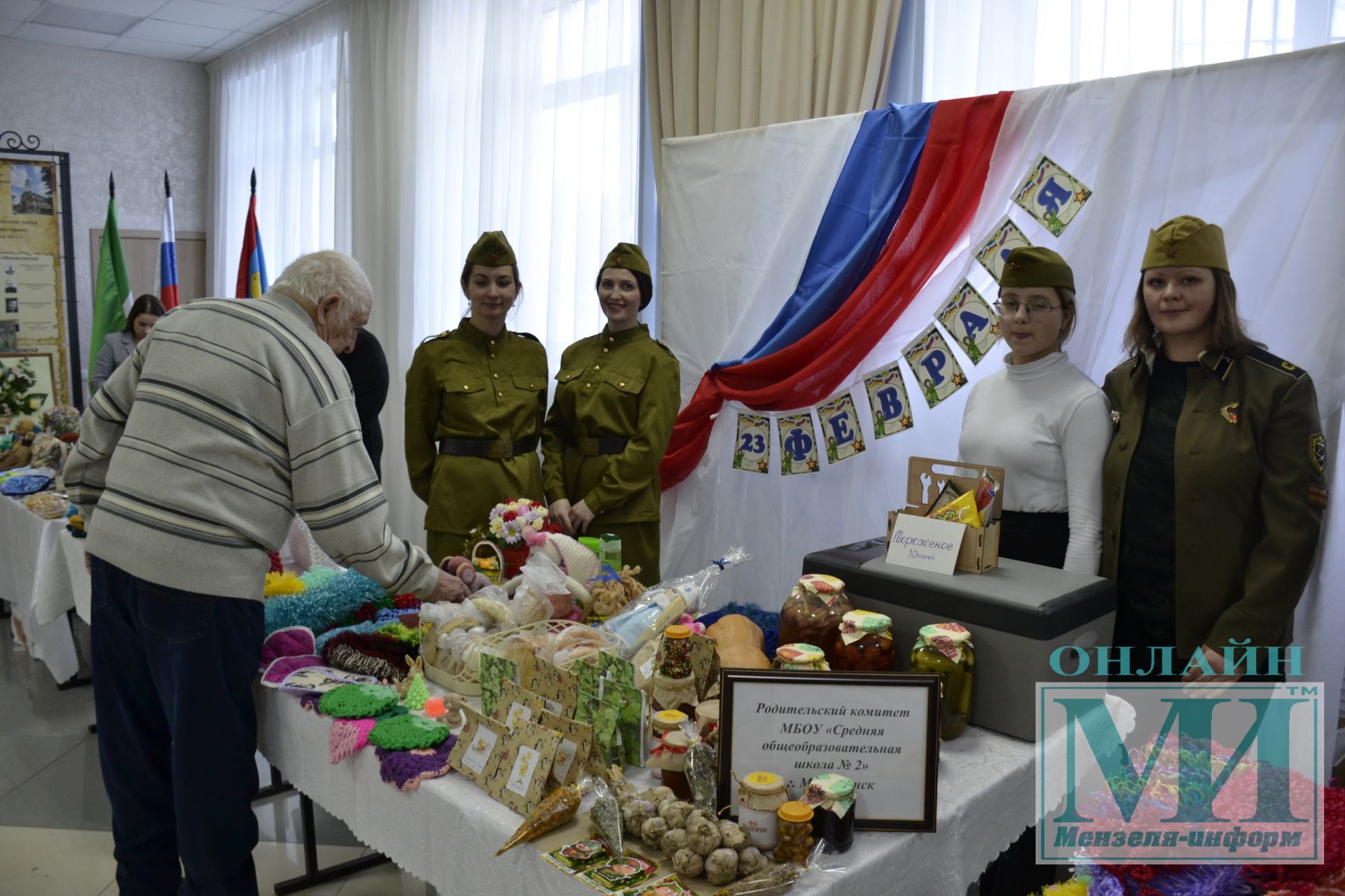 На благотворительной ярмарке в Мензелинске представлены различные товары