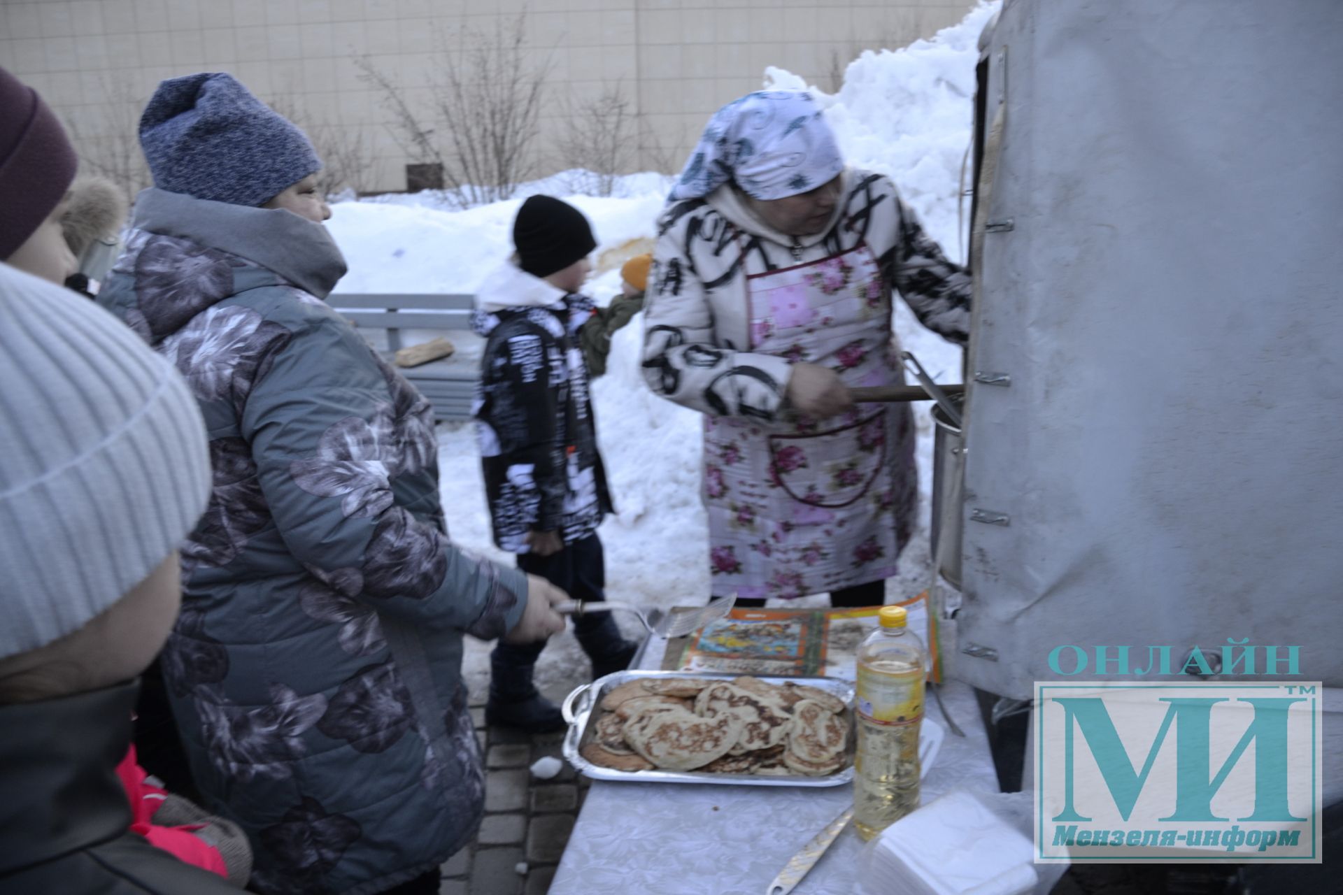 На&nbsp;празднике Навруз каждая из&nbsp;общин приготовила стол с&nbsp;национальными угощениями