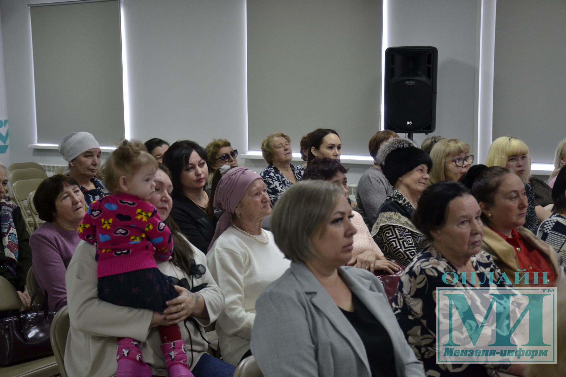 В&nbsp;молодежном центре «Ялкын» Мензелинска прошел праздничный концерт, посвященный 8 марта