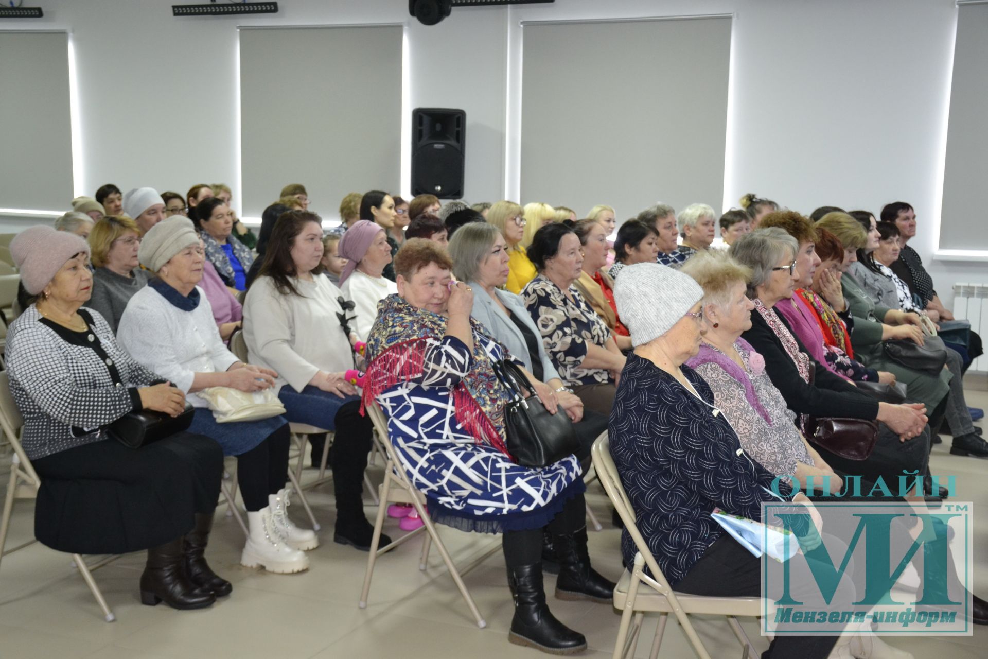 В&nbsp;молодежном центре «Ялкын» Мензелинска прошел праздничный концерт, посвященный 8 марта