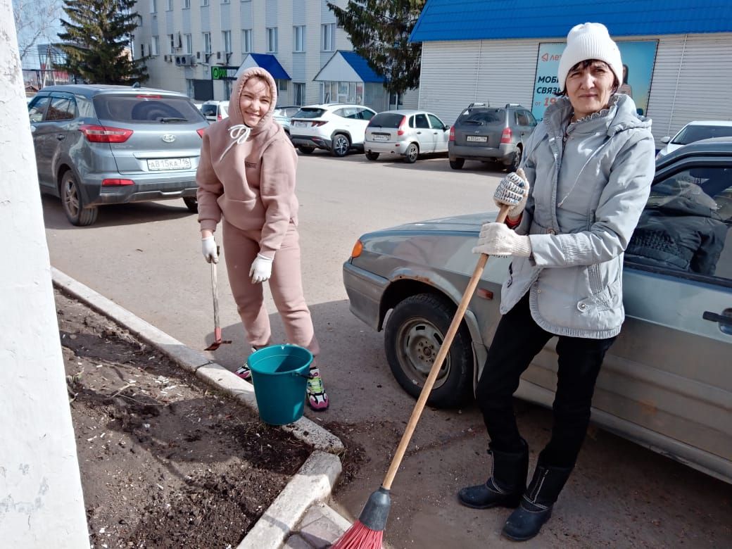 Общими усилиями мензелинцы навели чистоту