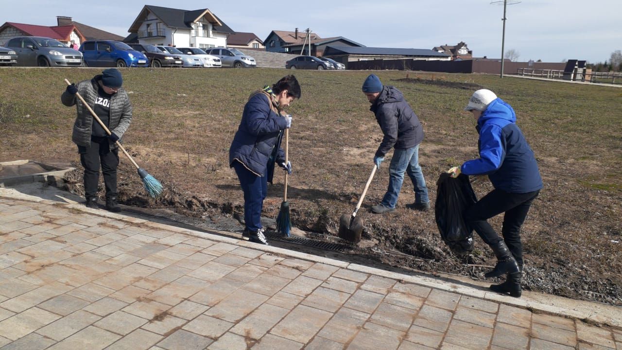 Общими усилиями мензелинцы навели чистоту