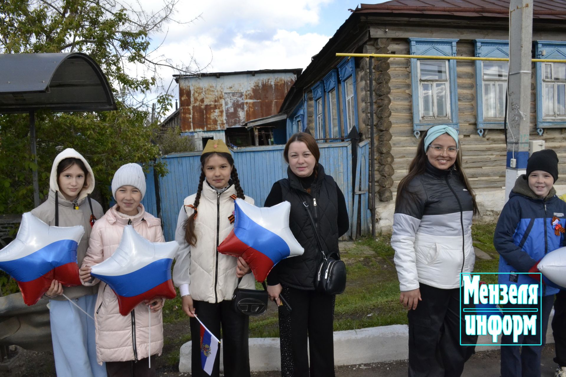 Улицы Мензелинска в праздник 9 Мая обрели торжественный вид