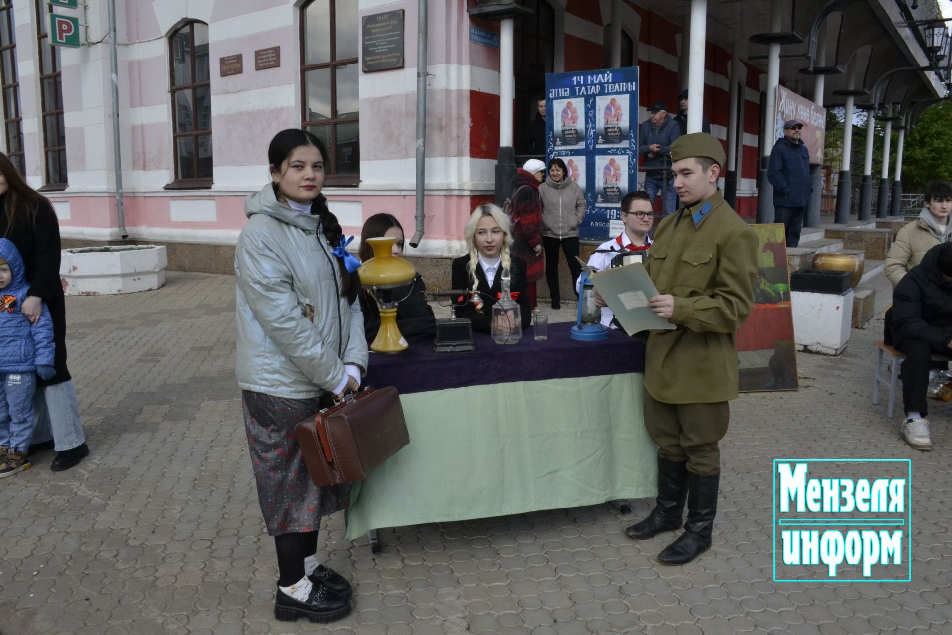 Улицы Мензелинска в праздник 9 Мая обрели торжественный вид