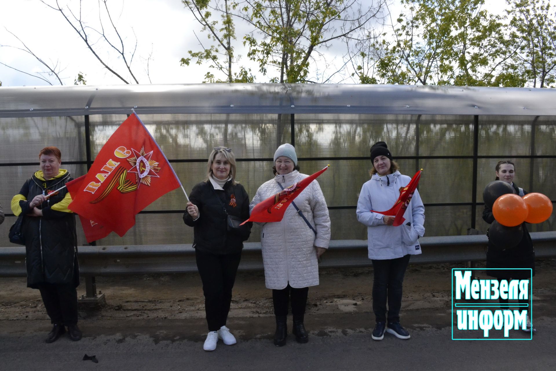 Улицы Мензелинска в праздник 9 Мая обрели торжественный вид