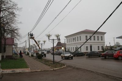 Прокладывают кабель