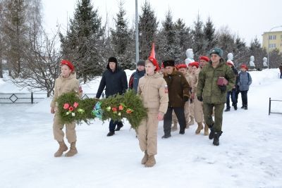 В Мензелинске состоялся митинг посвященный 75-летию разгрому фашистов под Сталинградом