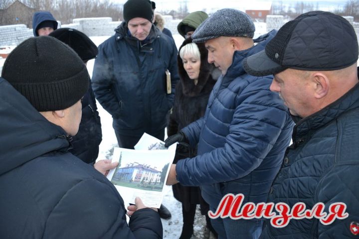 В Мензелинске подняли первый этаж здания детского сада