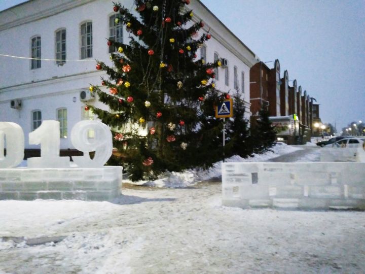 Мензелинские предприятия готовятся к Новому году