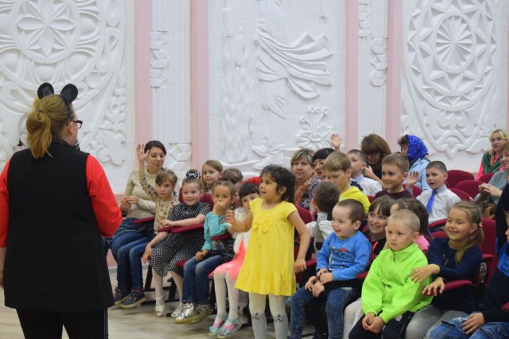 Праздник День защиты детей в Мензелинском педколледже