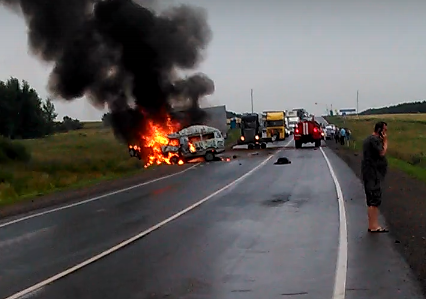 Появилось видео с смертельного ДТП в Мензелинском районе, где погибло 4 человека