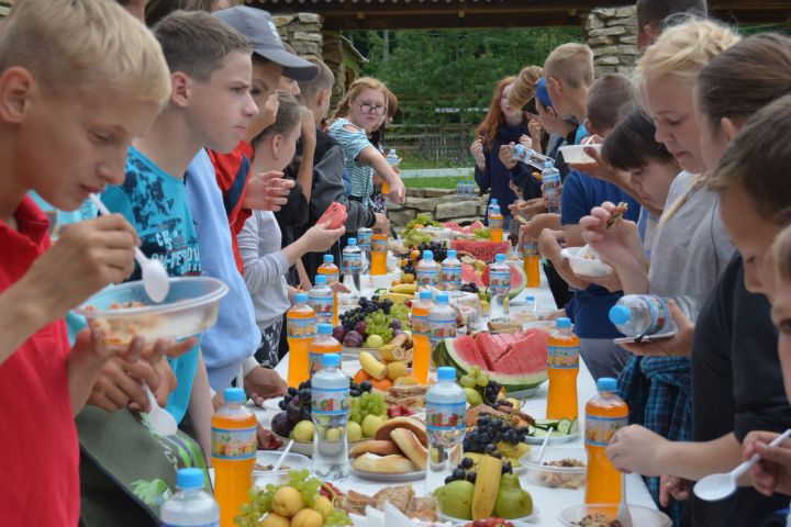 Для воспитанников школ-интернатов Татарстана организовали Сабантуй в Мензелинске