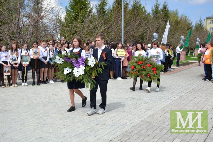 Спасибо им за мирное небо над головой!