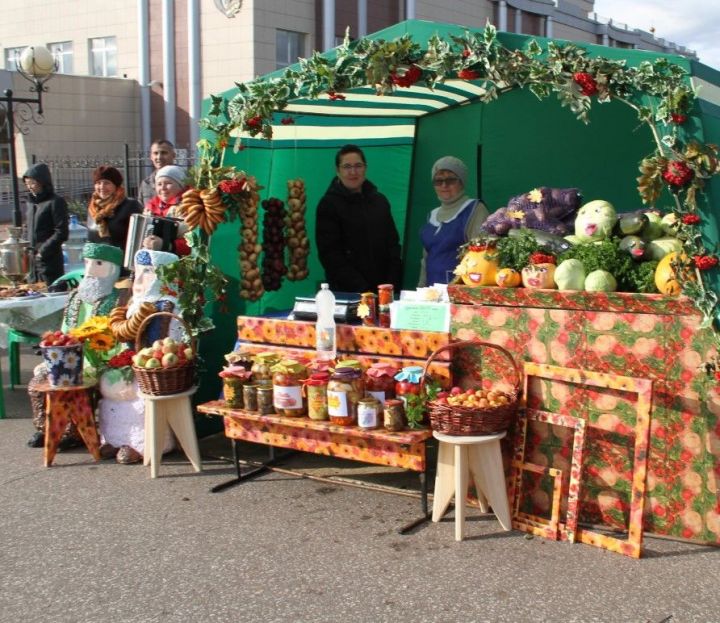 В Мензелинске начинаются ярмарки