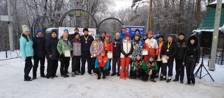 В Мензелинске соревновались лыжники