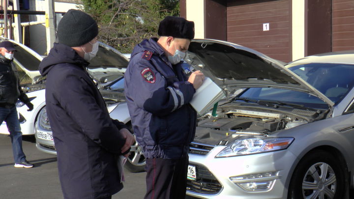 Служебные авто Исполкома Мензелинского района проверили после смертельного ДТП