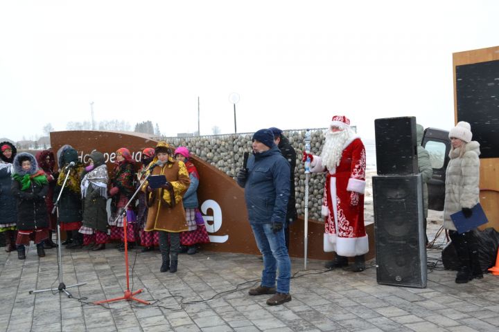 В Мензелинске состоялась Масленица