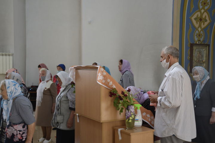 В Мензелинске прошла служба Равноапостольному великому князю Владимиру