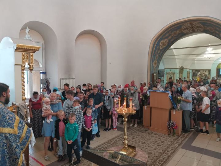 В Никольском соборе состоялся молебен для учащихся перед началом учебного года