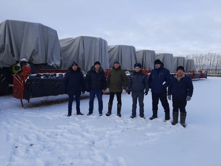 Комиссия проверила постановку техники в Мензелинском районе на зимнее хранение