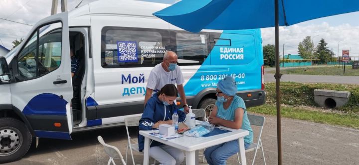 В Мензелинском районе пришедшие на мобильную общественную приемную сельчане поднимали вопросы местного значения