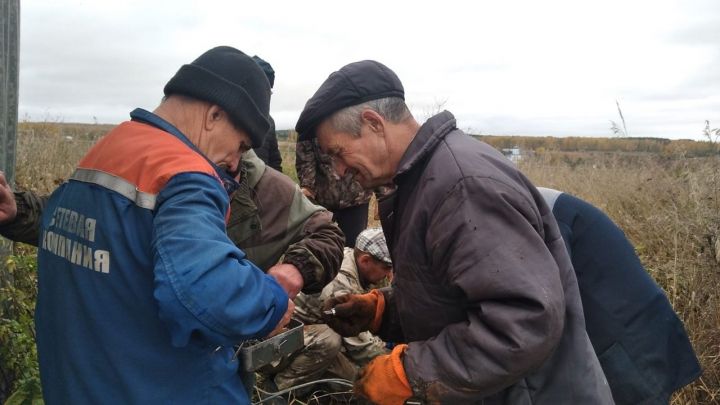 Мужчины Коноваловки обеспечили село водой