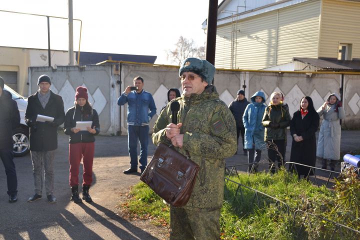 В Мензелинском районе проводили  очередную группу призванных в рамках частичной мобилизации