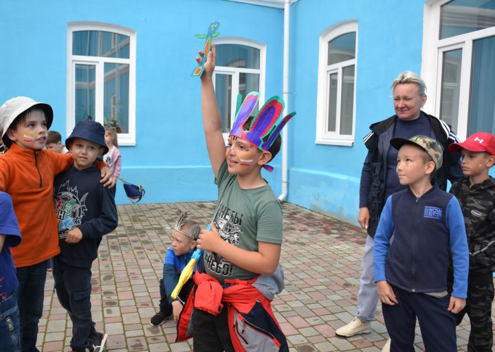 В пришкольном лагере "Родничок" г.Мензелинска прошел День индейца