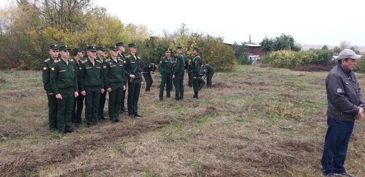 Погибшего воина проводили в последний путь с воинскими почестями