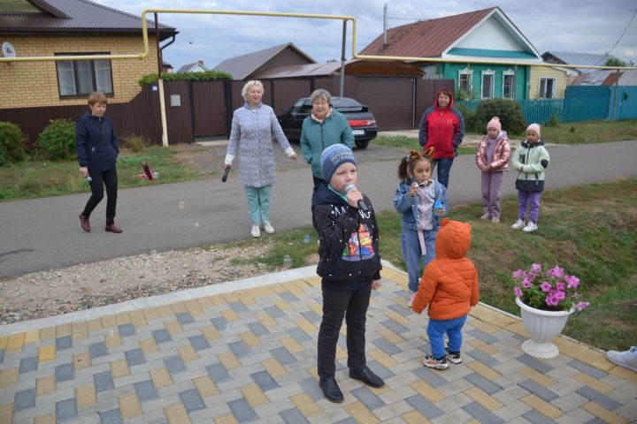 В Мензелинске состоялся праздник улицы «Дружные соседи»