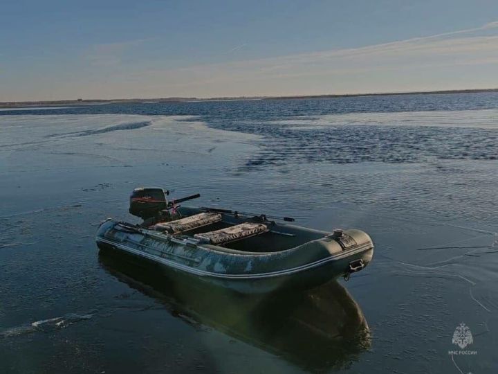 Волонтеры на двухметровой глубине нашли пропавших в Мензелинском районе рыбаков