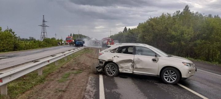 Один человек погиб в ДТП при столкновении нескольких автомобилей