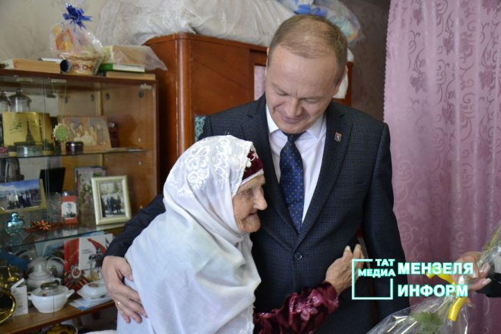 «Семья и добрые поступки — это истинный смысл жизни», — говорит жительница Мензелинска Мачтура Усманова