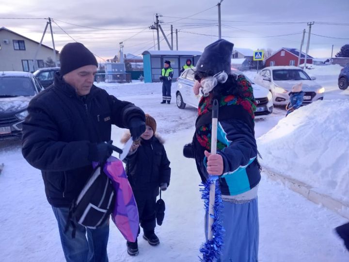 Отряд ЮИД детского сада «Шатлык» поддерживает акцию «Пристегнись Россия!»