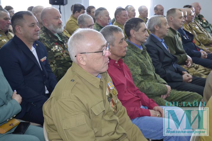 В день 35-летия вывода Советских войск из Афганистана в Мензелинске прошли торжественные мероприятия, посвященные памятной дате.