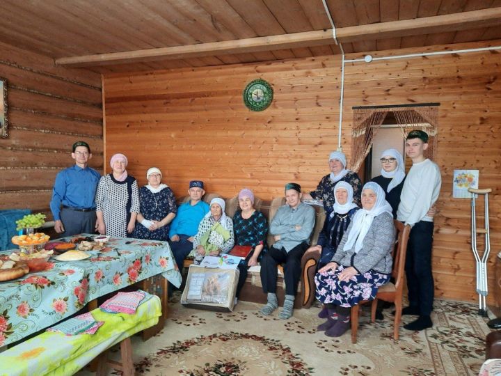 Жительница Мензелинского района отмечает свой 95-летний юбилей