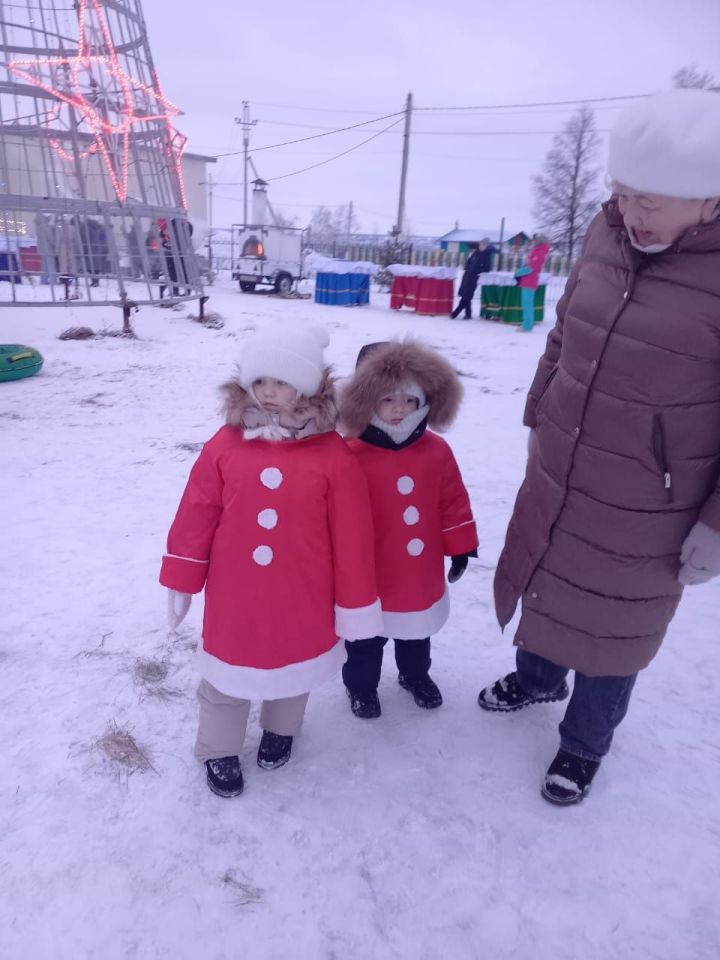 В посёлке имени Воровского Мензелинского района провели Рождественский праздник для детей «Святки»