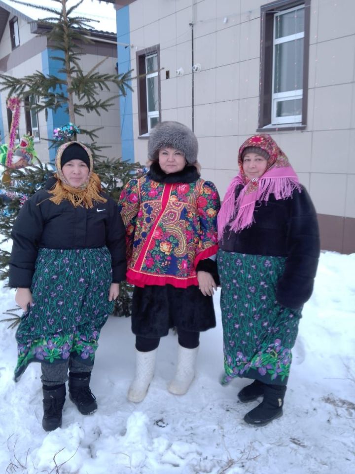 В посёлке имени Воровского Мензелинского района провели Рождественский праздник для детей «Святки»